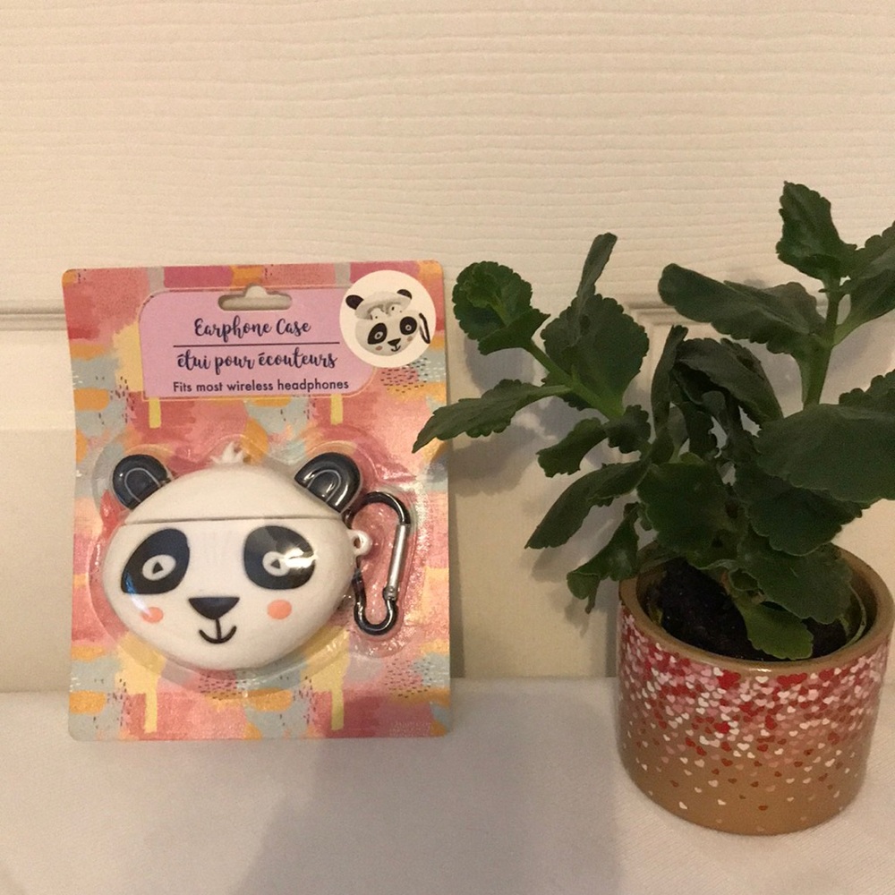 Panda Earphone case Fits most wireless earphones
